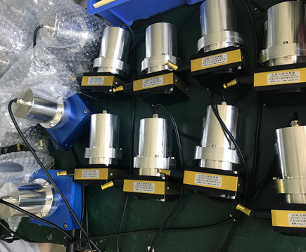 ����λ�Ƃ������x��y���������Ď׷N��